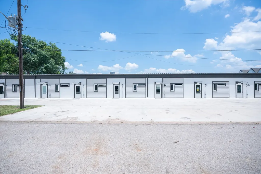 2612 Castle Street H Waller TX 77484