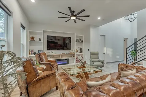 346 Camden Hills W Montgomery TX 77356