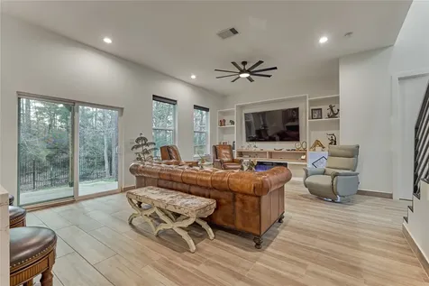 346 Camden Hills W Montgomery TX 77356