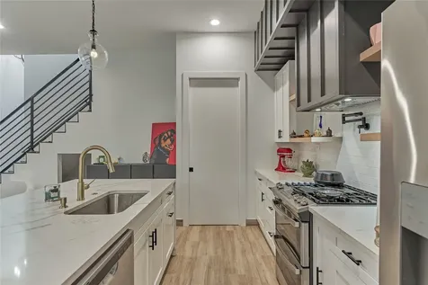346 Camden Hills W Montgomery TX 77356