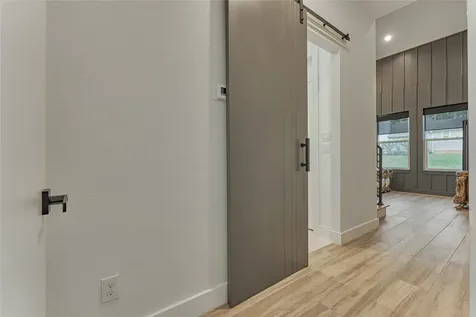 346 Camden Hills W Montgomery TX 77356
