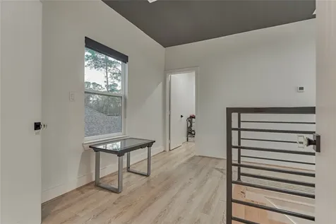 346 Camden Hills W Montgomery TX 77356