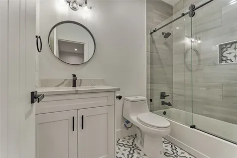 346 Camden Hills W Montgomery TX 77356