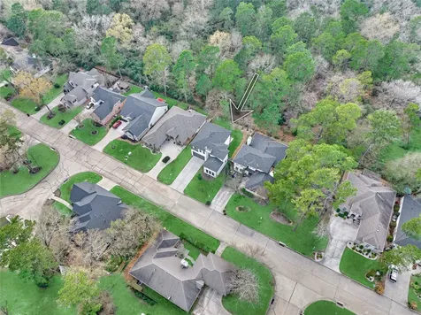 346 Camden Hills W Montgomery TX 77356