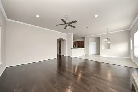 4002 Broadmoor Drive Mont Belvieu TX 77523