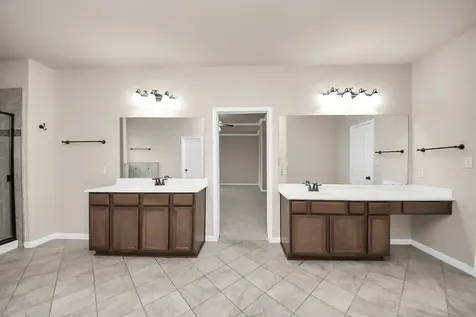 4002 Broadmoor Drive Mont Belvieu TX 77523
