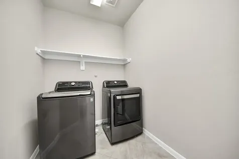 4002 Broadmoor Drive Mont Belvieu TX 77523