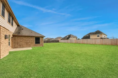 4002 Broadmoor Drive Mont Belvieu TX 77523