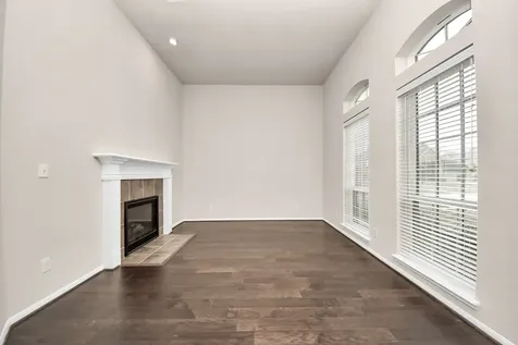 4002 Broadmoor Drive Mont Belvieu TX 77523