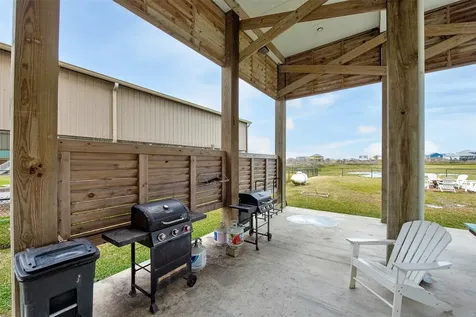 858 East Road Crystal Beach TX 77650