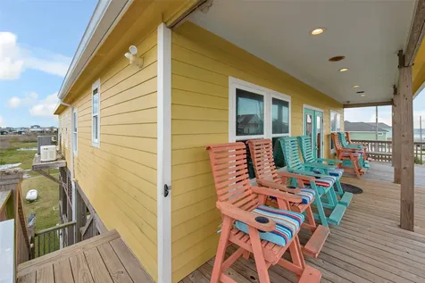 858 East Road Crystal Beach TX 77650