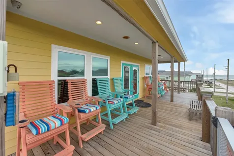 858 East Road Crystal Beach TX 77650