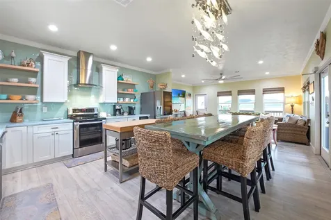 858 East Road Crystal Beach TX 77650