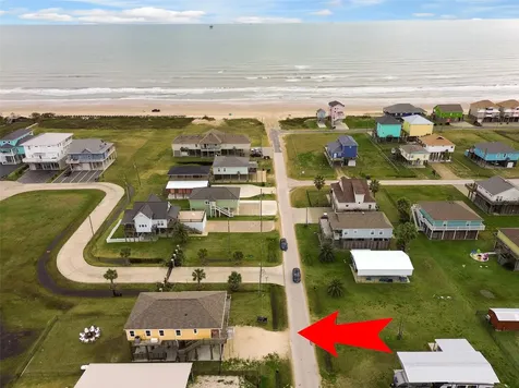 858 East Road Crystal Beach TX 77650