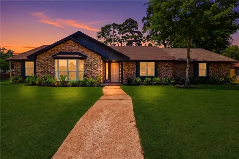 3300 Knight Lane Baytown TX 77521