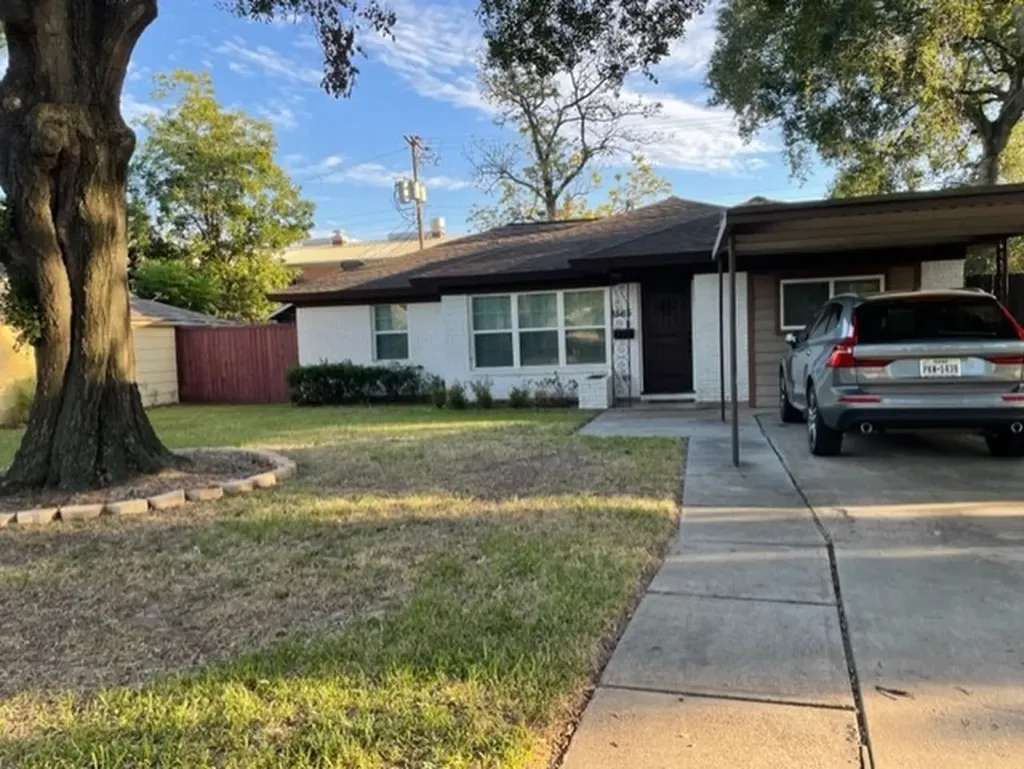 8565 Hiridge Street Houston TX 77055