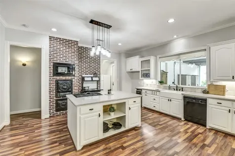 30311 N Holly Oaks Circle Magnolia TX 77355