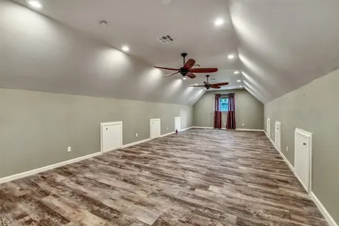 30311 N Holly Oaks Circle Magnolia TX 77355