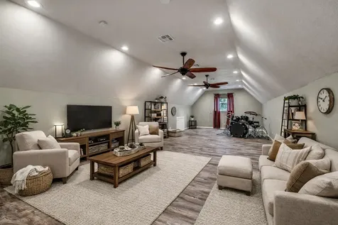 30311 N Holly Oaks Circle Magnolia TX 77355