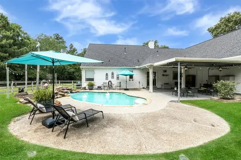 30311 N Holly Oaks Circle Magnolia TX 77355