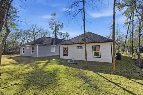 18434 Fannin Road Willis TX 77378