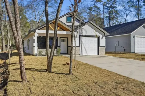 18434 Fannin Road Willis TX 77378