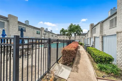 346 Wilcrest Drive 346 Houston TX 77042