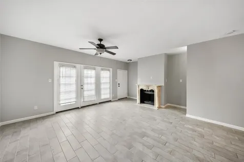346 Wilcrest Drive 346 Houston TX 77042