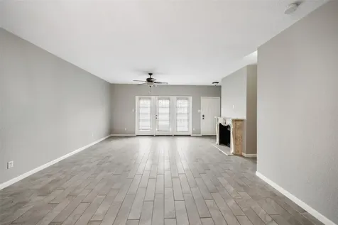 346 Wilcrest Drive 346 Houston TX 77042