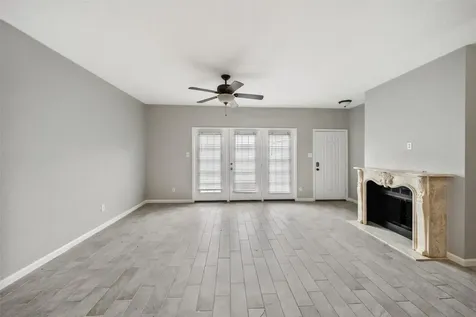 346 Wilcrest Drive 346 Houston TX 77042
