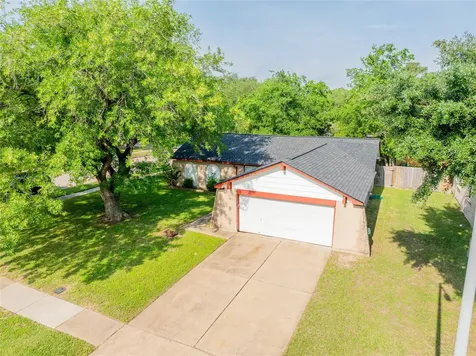 7603 Wovenwood Lane Houston TX 77041