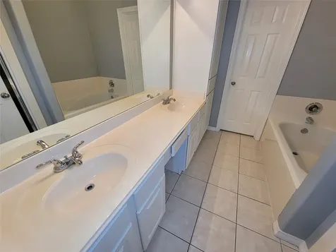 12755 Mill Ridge Drive 1101 Cypress TX 77429