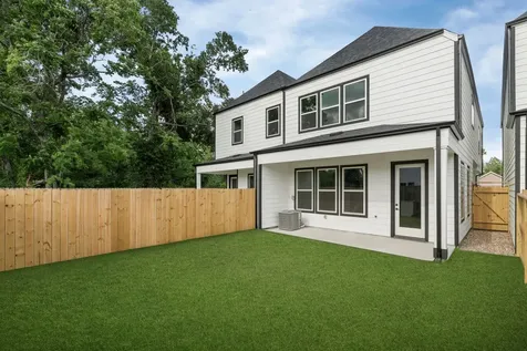 5939 Cebra Houston TX 77091