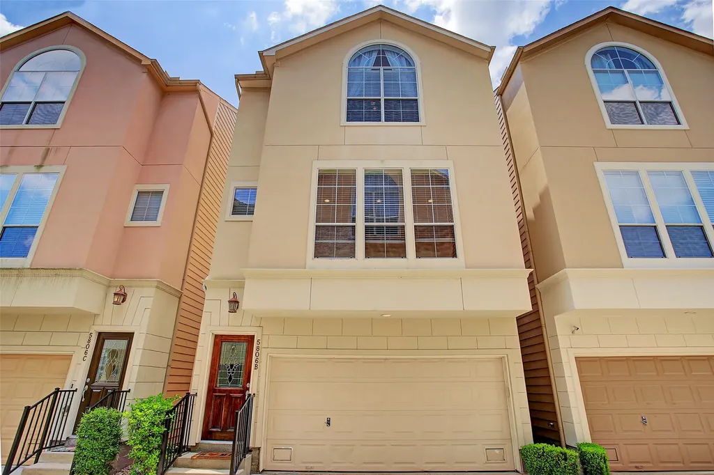 5806 Kansas Street B Houston TX 77007