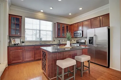 5806 Kansas Street B Houston TX 77007