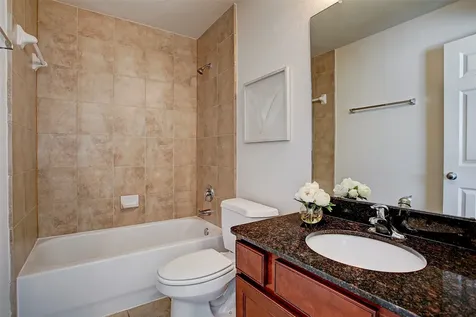 5806 Kansas Street B Houston TX 77007