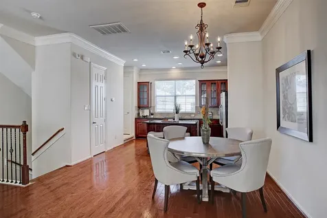 5806 Kansas Street B Houston TX 77007
