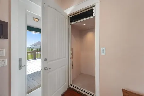 172 Ocean View Drive Crystal Beach TX 77650