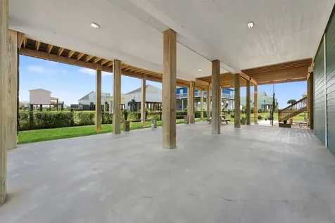 172 Ocean View Drive Crystal Beach TX 77650