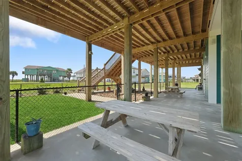 172 Ocean View Drive Crystal Beach TX 77650