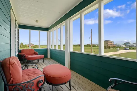 172 Ocean View Drive Crystal Beach TX 77650