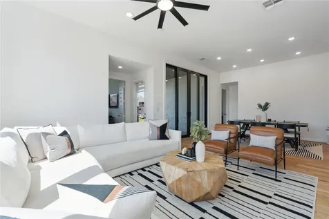 416 Bartlett Street Webster TX 77598