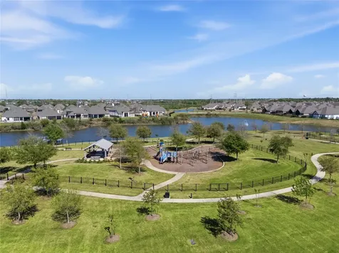 416 Bartlett Street Webster TX 77598