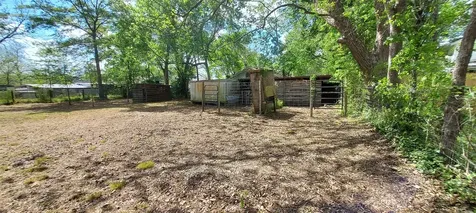 324 E Second Street Groveton TX 75845