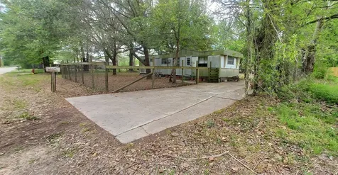 324 E Second Street Groveton TX 75845