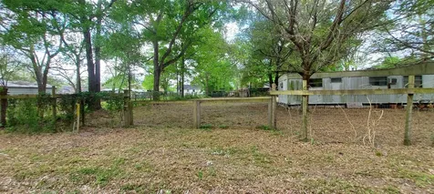 324 E Second Street Groveton TX 75845