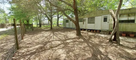 324 E Second Street Groveton TX 75845