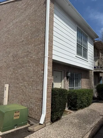 6111 Beverly Hill Street 35 Houston TX 77057