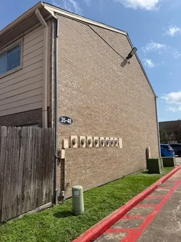 6111 Beverly Hill Street 35 Houston TX 77057