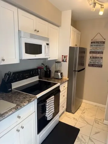 6111 Beverly Hill Street 35 Houston TX 77057